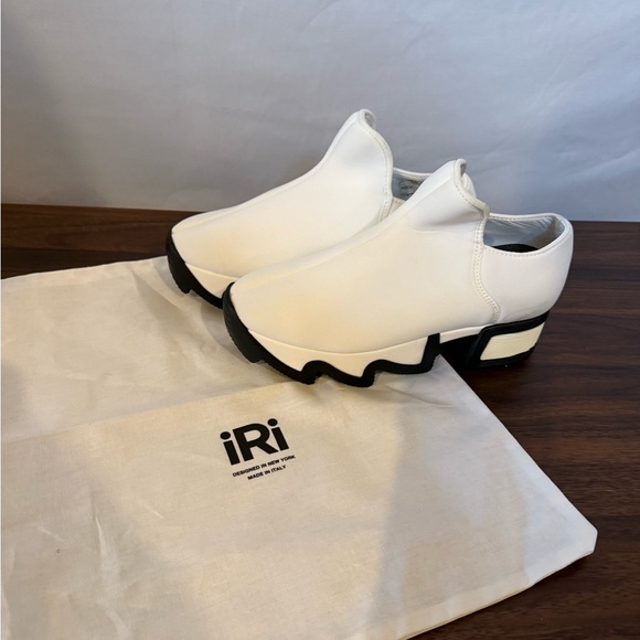 iRi WES I White Low Top Sneaker, size 5 - Picture 1 of 8